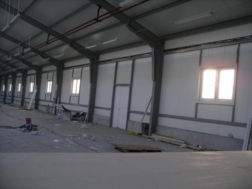 Budowa hali produkcyjnej (12)
